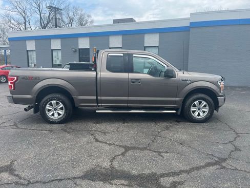 Used 2018 Ford F150 XLT w/ Trailer Tow Package image 8