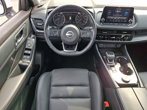 Certified 2023 Nissan Rogue SV w/ SV Premium B Package AWD/4WD image 14