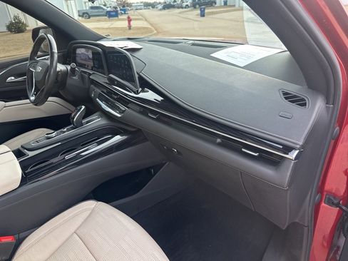 Used 2021 Cadillac Escalade Sport w/ Driver Assist Tech Package image 59