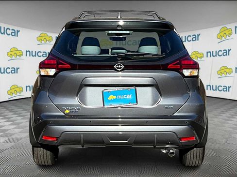 New 2024 Nissan Kicks SR w/ SR Premium Package image 5