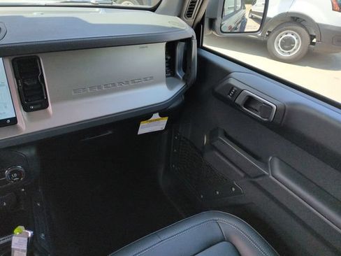 New 2026 Ford Bronco Outer Banks AWD/4WD image 16
