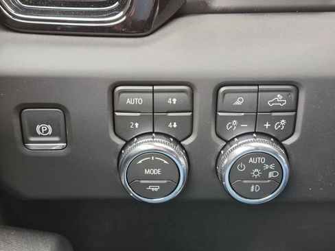 New 2026 GMC Sierra 2500 AT4X AWD/4WD image 25