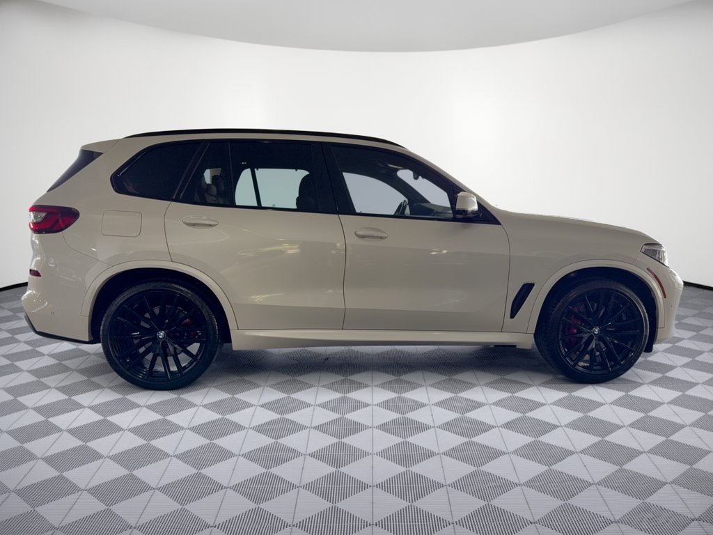 Used 2022 BMW X5 xDrive40i w/ M Sport Package AWD/4WD image 6
