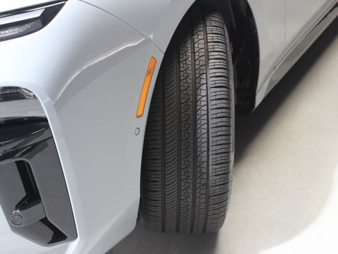 Used 2024 BMW 740i 740i M Sport Package image 19