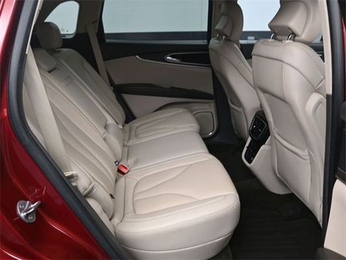 Used 2018 Lincoln MKX Reserve w/ Lincoln MKX Climate Package image 11