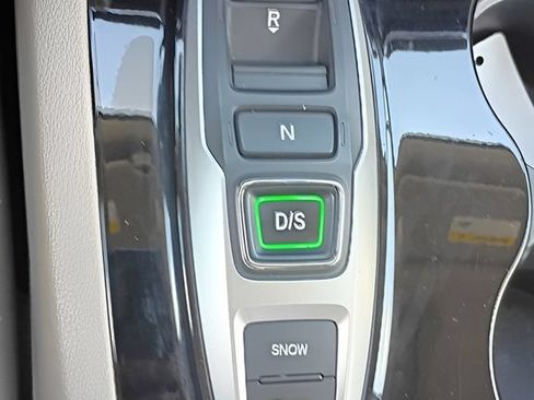 Used 2021 Honda Pilot Touring image 35