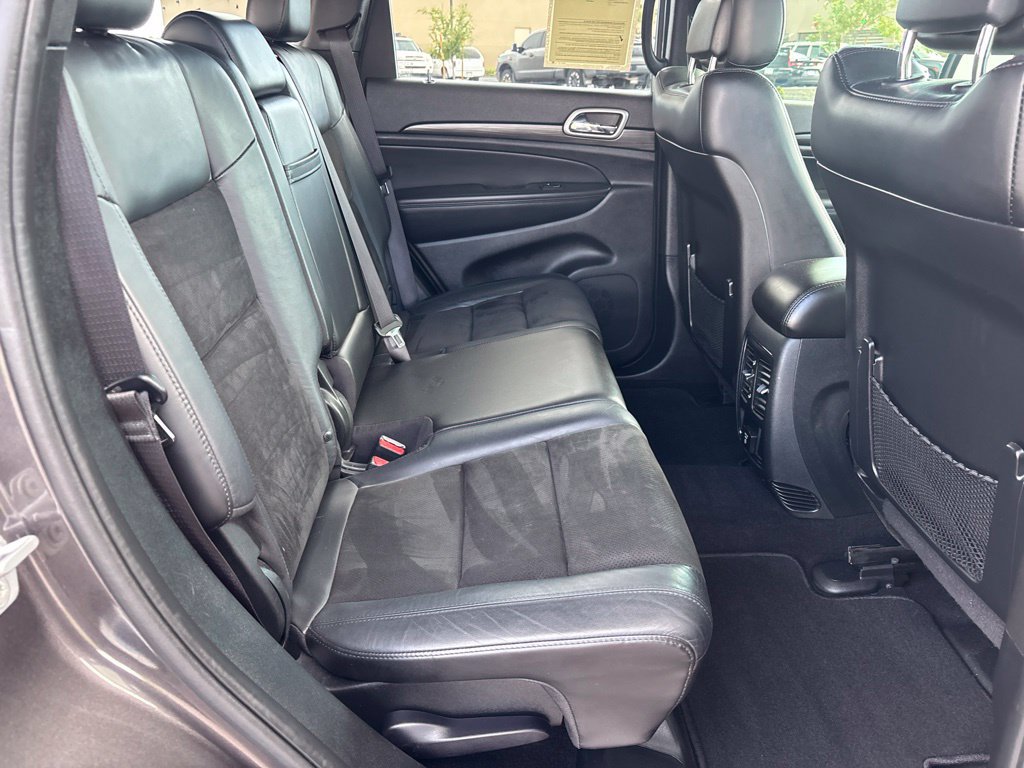 Used 2021 Jeep Grand Cherokee Laredo X AWD/4WD image 16