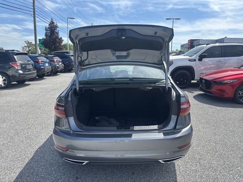 Used 2019 Volkswagen Jetta R-Line FWD image 24
