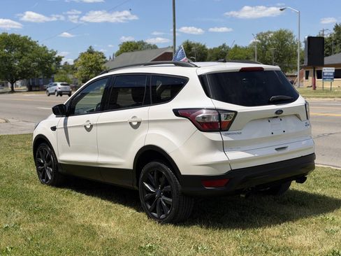 Used 2018 Ford Escape SE w/ SE Sport Appearance Package AWD/4WD image 5