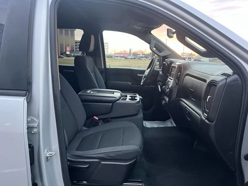 Used 2020 Chevrolet Silverado 2500 Custom w/ Custom Value Package image 42