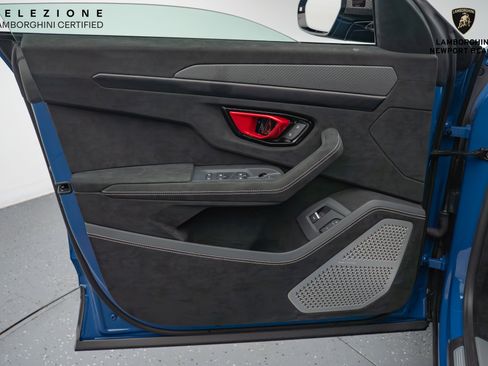 Used 2024 Lamborghini Urus Performante image 41