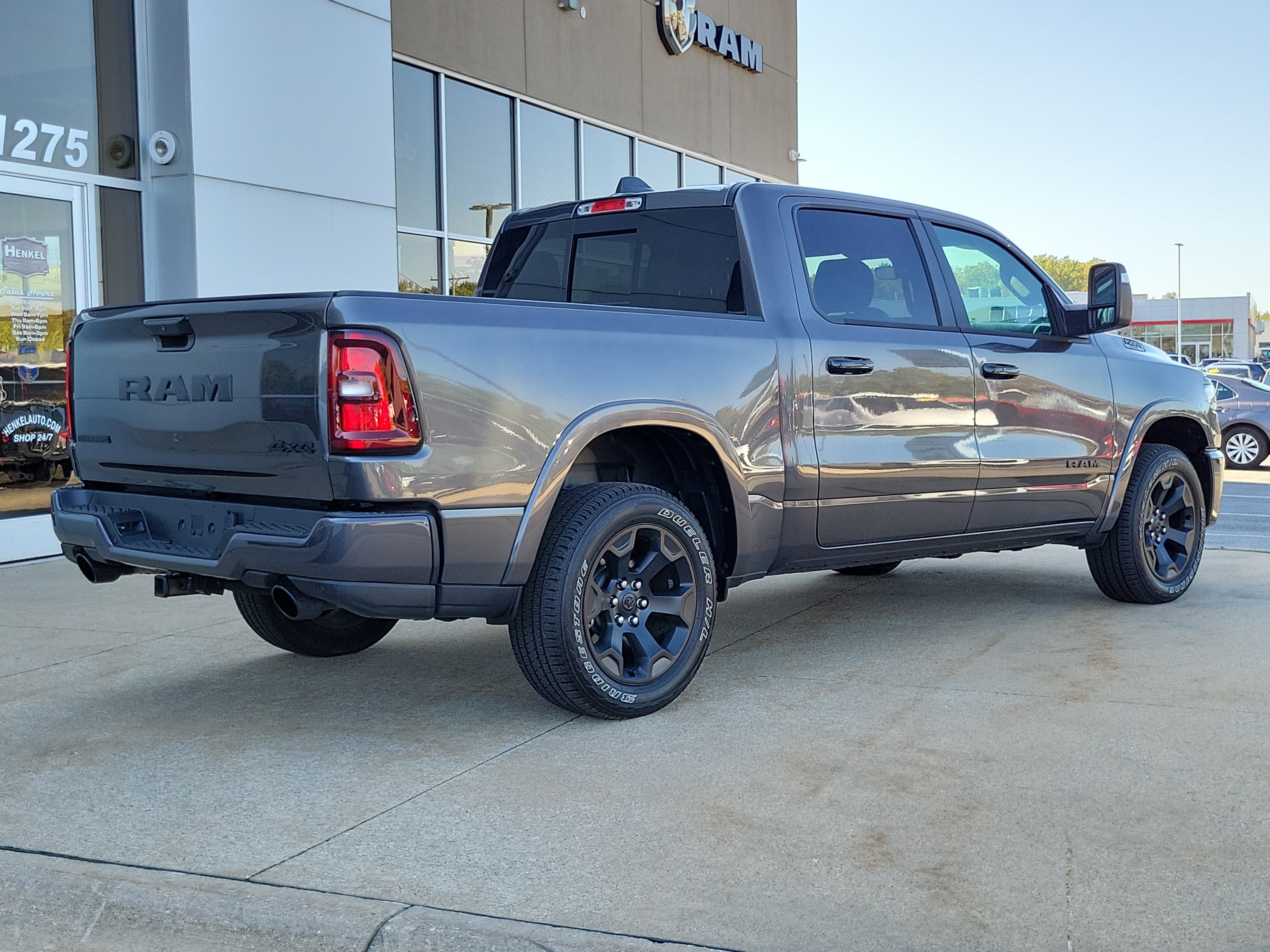 Used 2025 RAM 1500 Big Horn AWD/4WD image 4