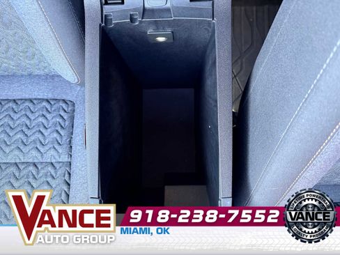 Used 2024 Chevrolet Equinox LT w/ LPO, Floor Liner Package image 38