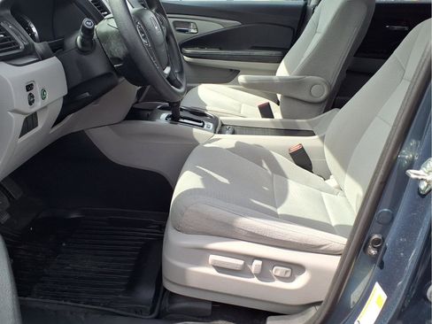 Certified 2018 Honda Pilot EX image 17