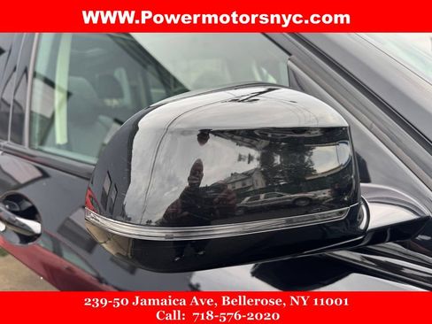 Used 2022 BMW X7 xDrive40i w/ Premium Package AWD/4WD image 13