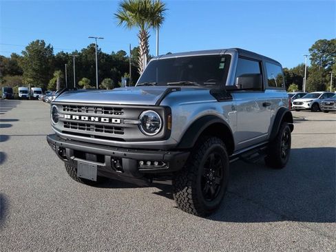 Used 2023 Ford Bronco Black Diamond image 8