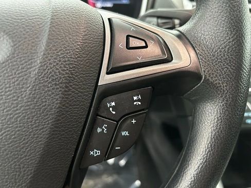 Used 2019 Ford Fusion SE image 19