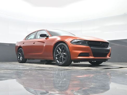 Used 2022 Dodge Charger SXT w/ Blacktop Package RWD image 43