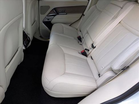 New 2026 Land Rover Range Rover SE AWD/4WD image 15