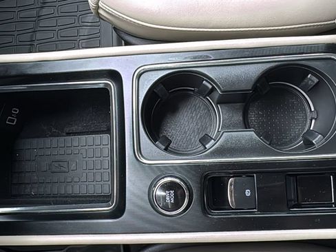 Used 2025 Lincoln Corsair Reserve FWD image 16