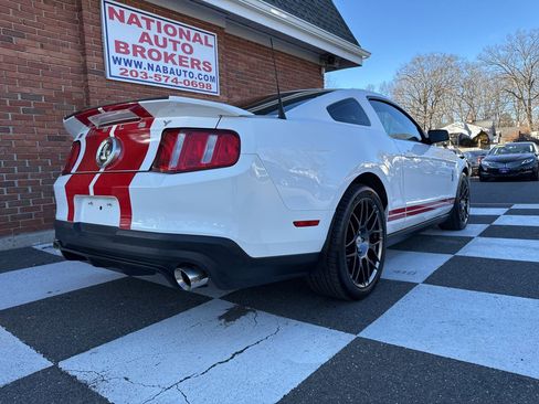 Used 2010 Ford Mustang Shelby GT500 image 11