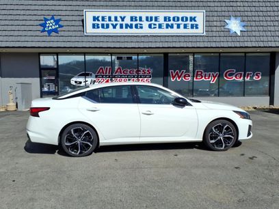 Used 2024 Nissan Altima 2.5 SR