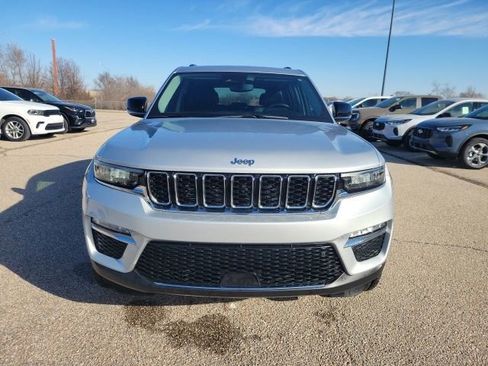 Used 2022 Jeep Grand Cherokee Limited image 19
