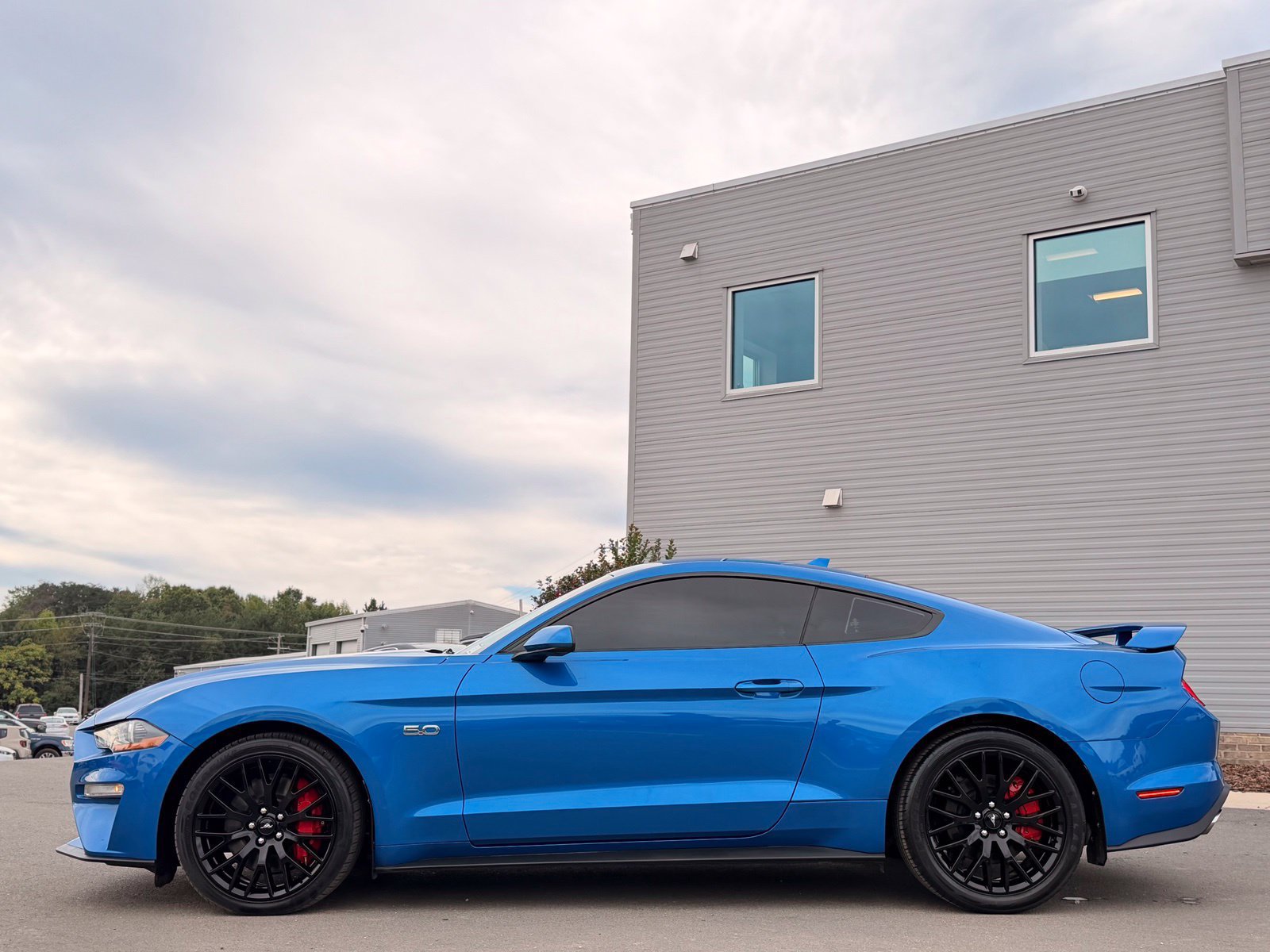 Used 2021 Ford Mustang GT Premium w/ Ford Safe & Smart Package RWD image 22