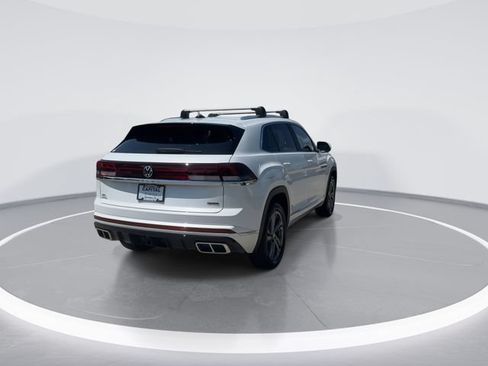 Used 2024 Volkswagen Atlas Cross Sport SEL R-Line AWD/4WD image 6