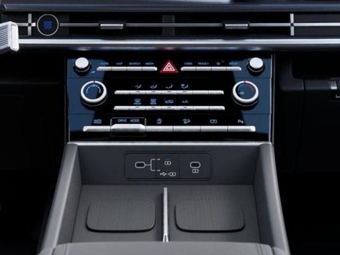 New 2025 Hyundai Santa Fe SE image 16