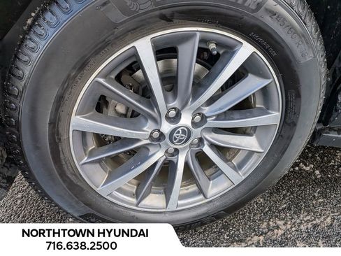 Used 2019 Toyota Highlander XLE image 49