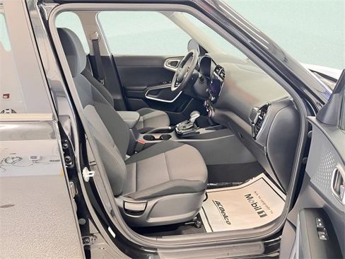 Used 2023 Kia Soul S image 9