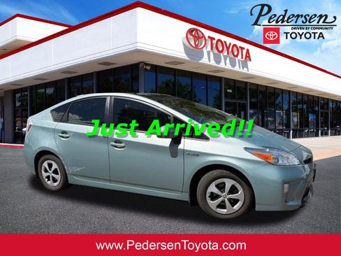 Used 2015 Toyota Prius Three w/ Solar Roof Package FWD image 1