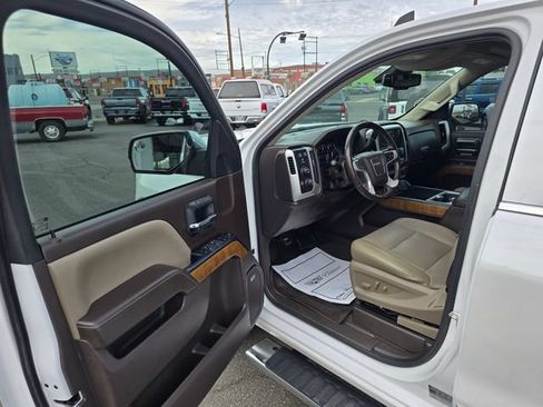 Used 2018 GMC Sierra 1500 SLT AWD/4WD image 19