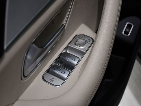 Used 2022 Mercedes-Benz GLE 350 4MATIC image 18