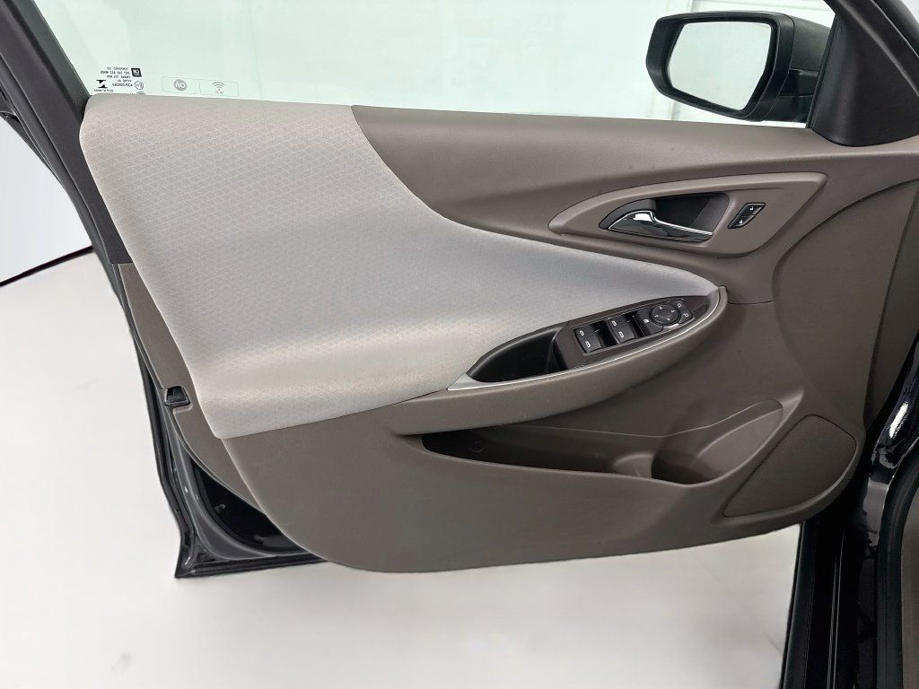 Used 2023 Chevrolet Malibu LS FWD image 22