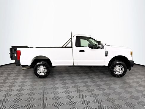 Used 2018 Ford F350 XL AWD/4WD image 8
