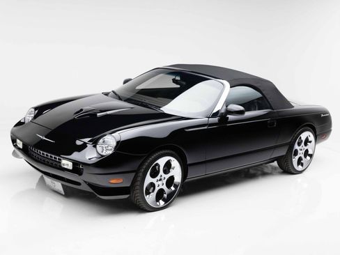 Used 2002 Ford Thunderbird RWD image 17