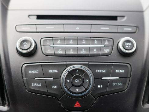 Used 2017 Ford Escape SE AWD/4WD image 23