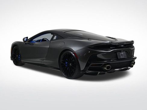 Used 2022 McLaren GT image 3