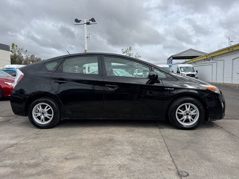 Used 2010 Toyota Prius FWD image 7