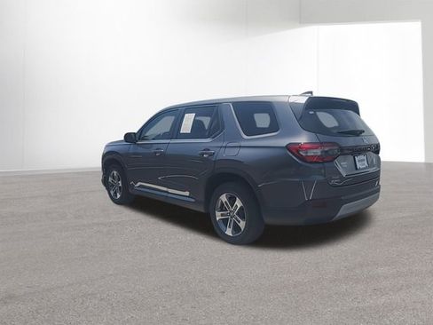 Used 2024 Honda Pilot EX-L image 6