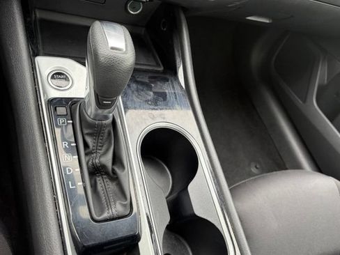 Certified 2024 Nissan Altima 2.5 SV FWD image 24