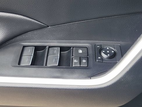 Used 2024 Toyota RAV4 XLE FWD image 27