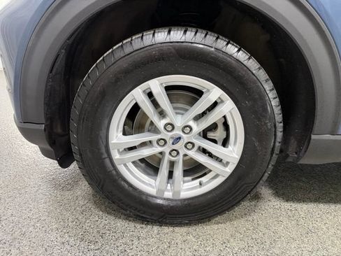 Used 2020 Ford Explorer XLT AWD/4WD image 29