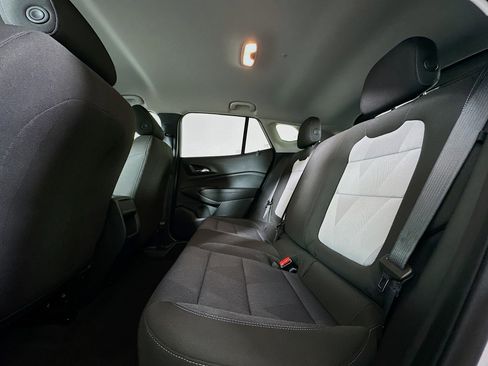 Used 2025 Chevrolet Trax LS image 26