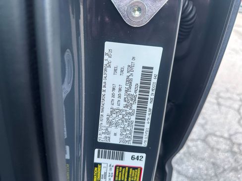 Used 2025 Toyota Tacoma TRD Off-Road image 27