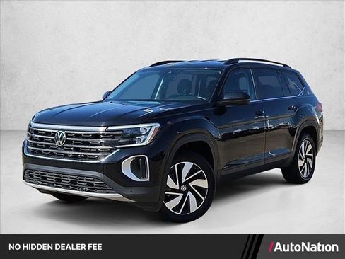 Used 2025 Volkswagen Atlas SE FWD image 1