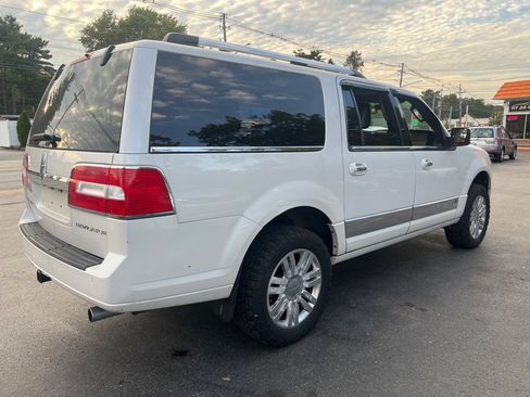 Used 2012 Lincoln Navigator L 4WD image 8