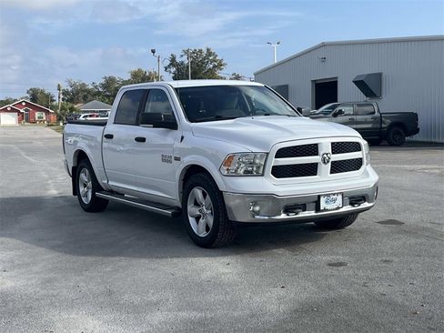 Used 2015 RAM 1500 Outdoorsman image 7